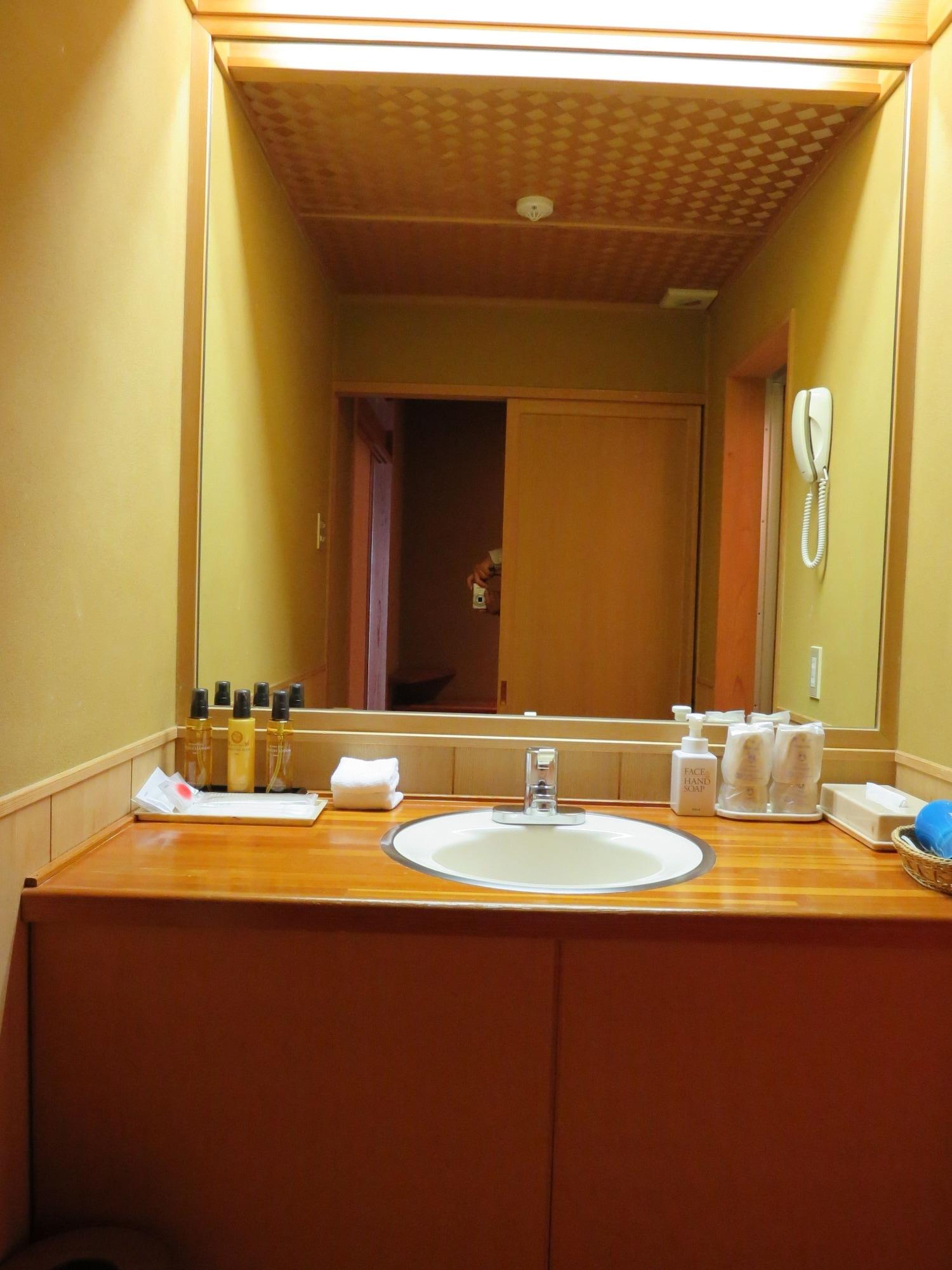 Senjukaku Hotel Yamanouchi  Buitenkant foto