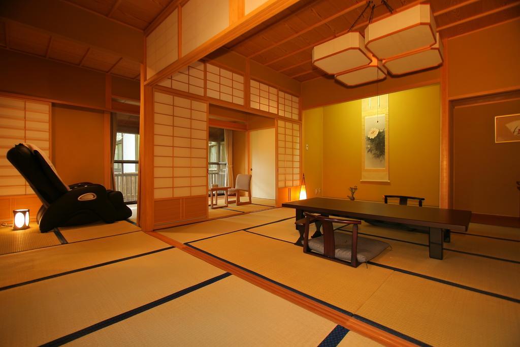 Senjukaku Hotel Yamanouchi  Buitenkant foto