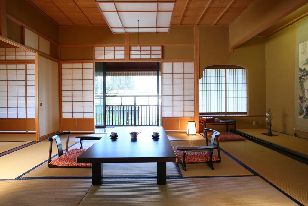 Senjukaku Hotel Yamanouchi  Buitenkant foto