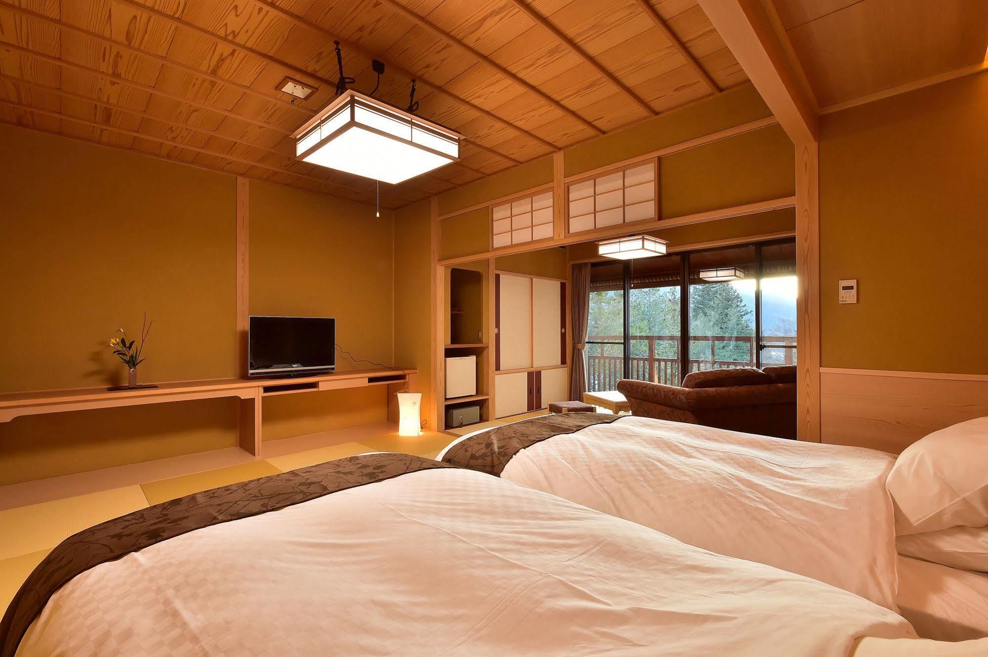 Senjukaku Hotel Yamanouchi  Buitenkant foto