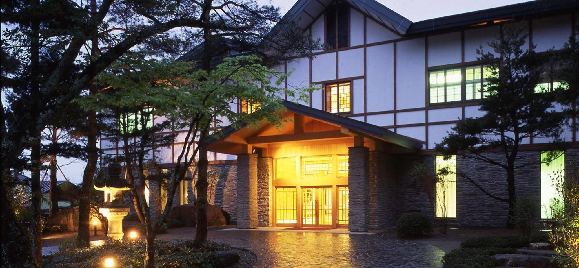 Senjukaku Hotel Yamanouchi  Buitenkant foto